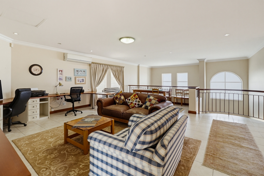 3 Bedroom Property for Sale in Steynsrust Western Cape